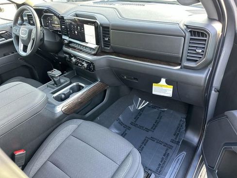 New 2026 GMC Sierra 1500 Elevation w/ LPO, Elevation Black Package image 28