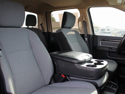 Used 2019 RAM 2500 Big Horn image 19