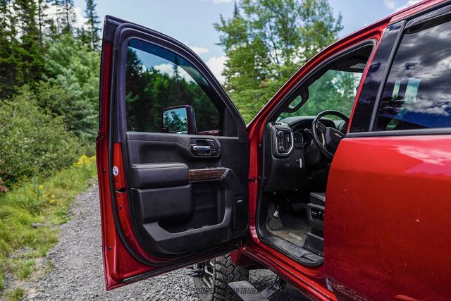 Used 2022 Chevrolet Silverado 3500 High Country AWD/4WD image 29
