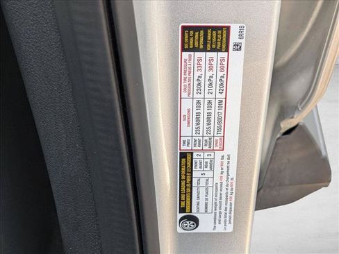 Used 2025 Nissan Rogue SV FWD image 14