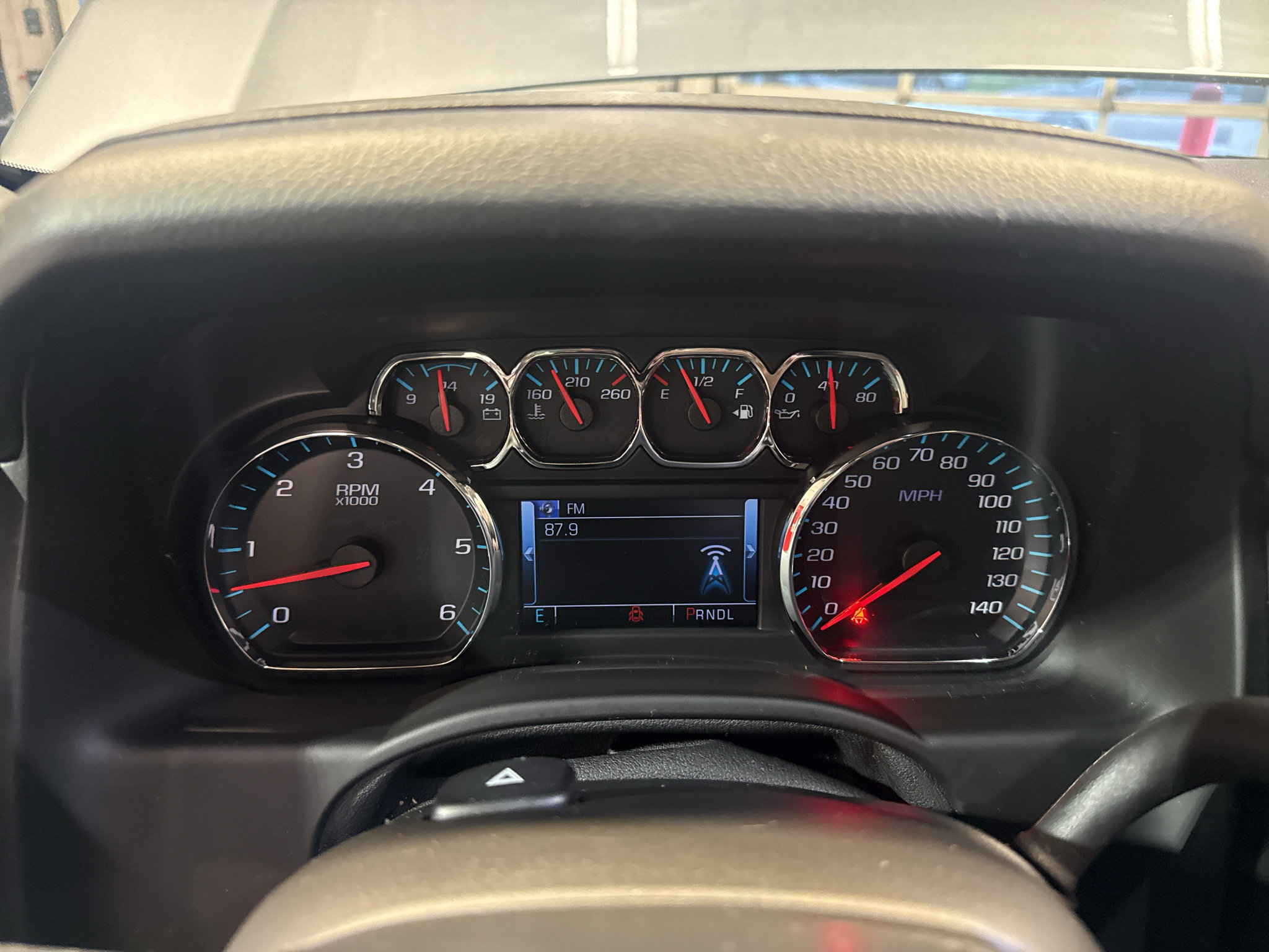 Used 2018 GMC Yukon XL SLT w/ Premium Edition AWD/4WD image 19