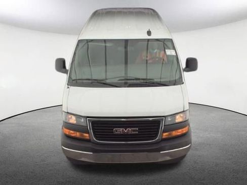 Used 2025 GMC Savana 2500 w/ Driver Convenience Package RWD image 2