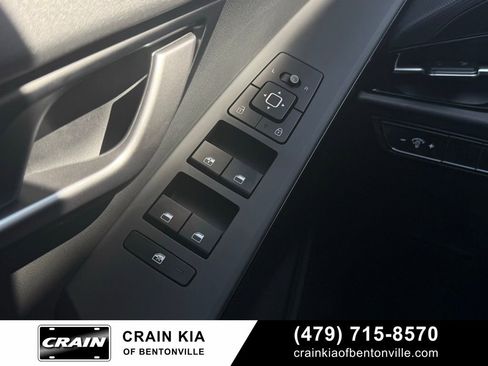 New 2026 Kia Niro LX FWD image 18