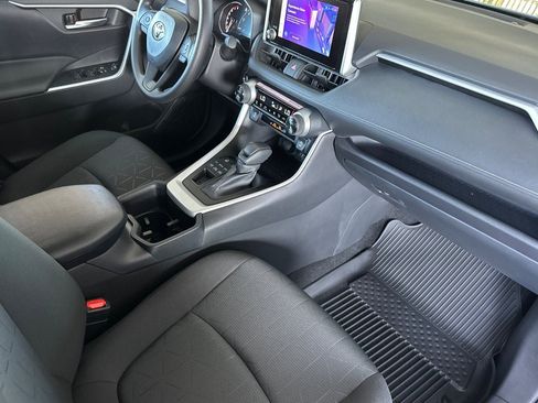 New 2025 Toyota RAV4 XLE image 19
