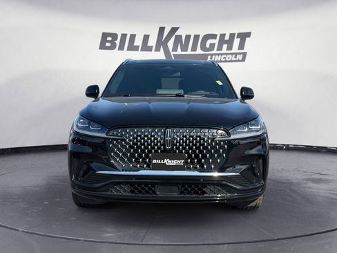 Used 2025 Lincoln Aviator Black Label AWD/4WD image 8
