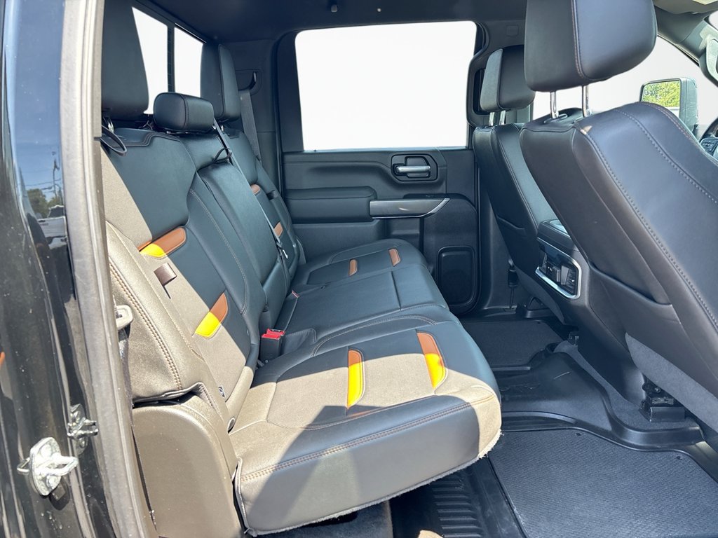 Used 2022 GMC Sierra 2500 AT4 w/ AT4 Preferred Package AWD/4WD image 16