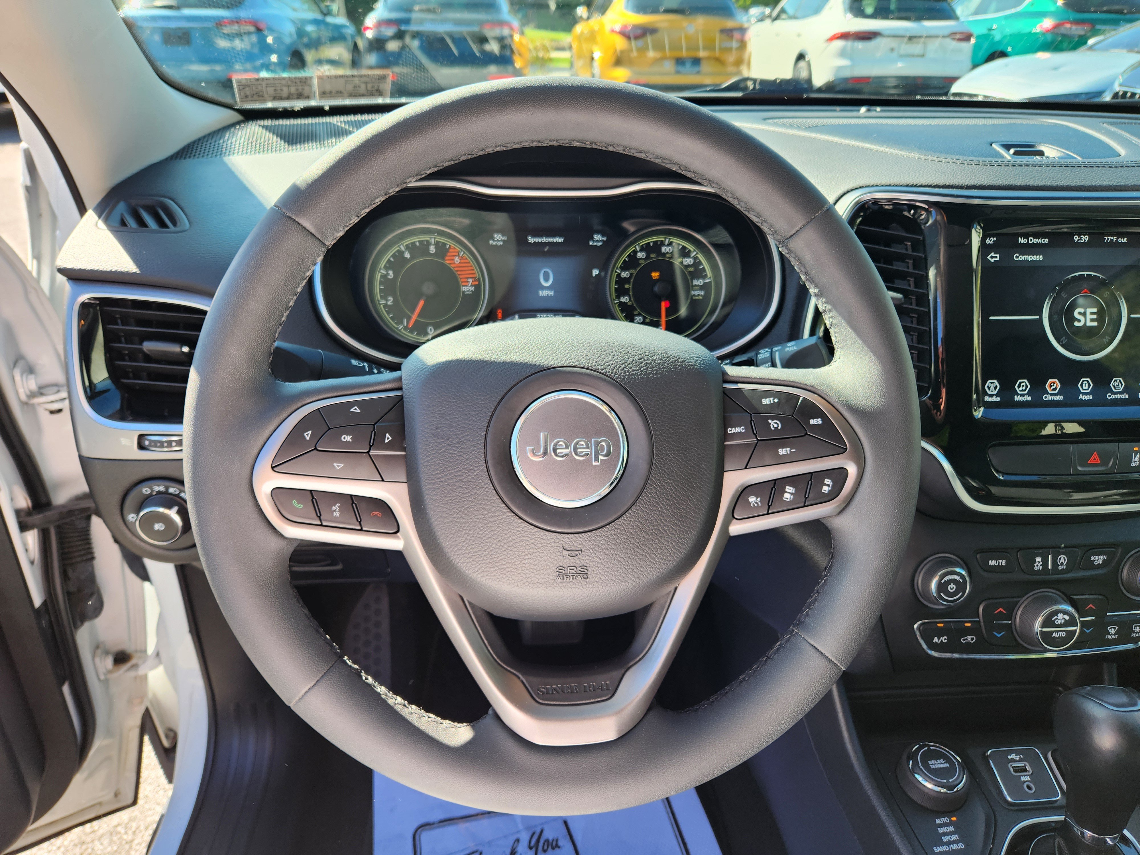 Used 2022 Jeep Cherokee Limited w/ Mopar Interior Package AWD/4WD image 18