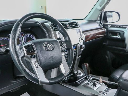 Used 2023 Toyota 4Runner Limited AWD/4WD image 24