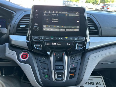 Used 2019 Honda Odyssey EX image 13