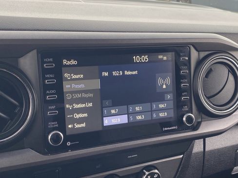 Used 2020 Toyota Tacoma TRD Sport w/ Technology Package image 26