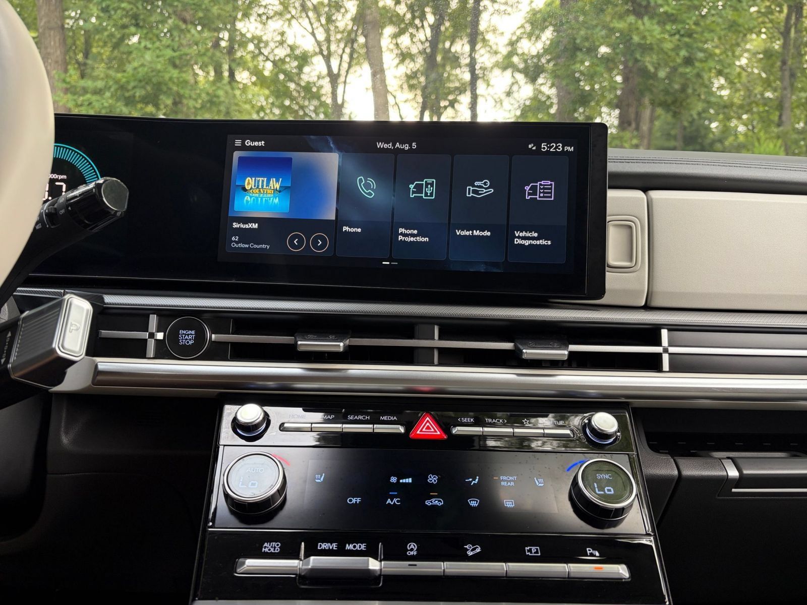 Used 2026 Hyundai Santa Fe SEL FWD image 16