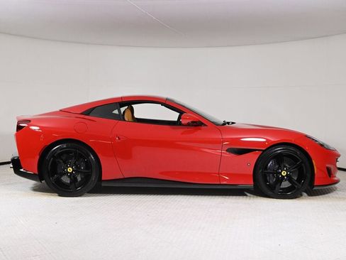 Certified 2020 Ferrari Portofino image 10