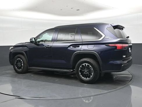 Used 2025 Toyota Sequoia SR5 w/ TRD Off-Road Package AWD/4WD image 28
