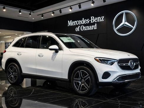 Used 2026 Mercedes-Benz GLC 300 image 1