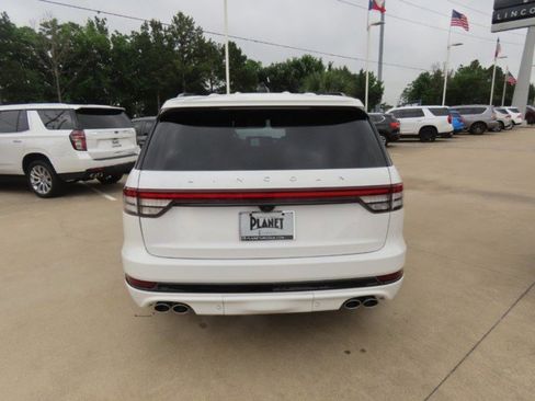 Used 2026 Lincoln Aviator Reserve w/ Jet Appearance Package RWD image 11