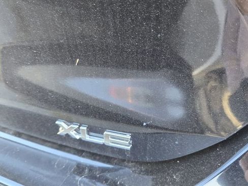 Used 2023 Toyota Highlander L image 11