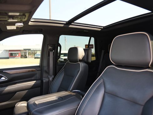 Used 2021 Chevrolet Tahoe Premier image 14