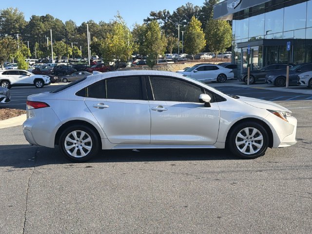 Used 2020 Toyota Corolla LE FWD image 9