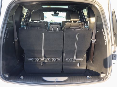 New 2026 Chrysler Pacifica Select image 19