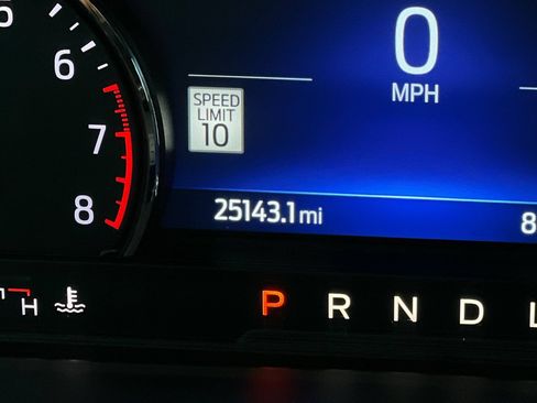 Used 2022 Ford Explorer XLT w/ Equipment Group 202A RWD image 37