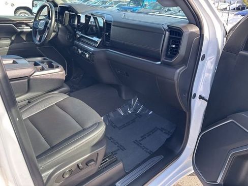 Used 2025 GMC Sierra 1500 SLT image 36