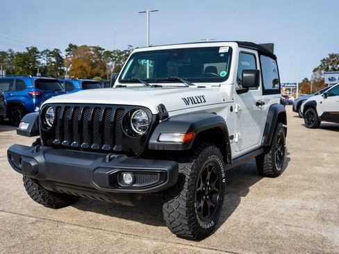 Used 2022 Jeep Wrangler Willys image 11