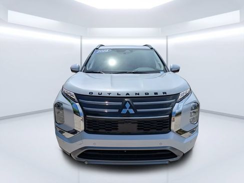 Used 2025 Mitsubishi Outlander SE FWD image 8