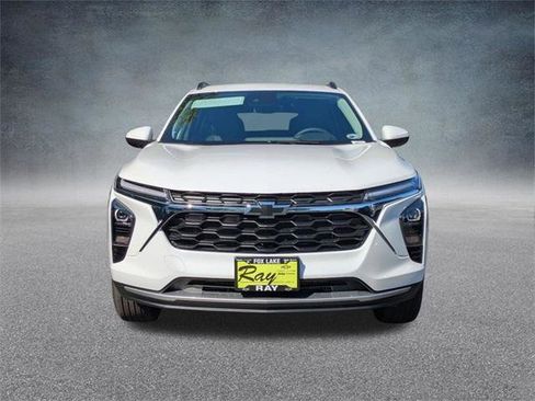 New 2026 Chevrolet Trax LT w/ Driver Confidence Package image 9