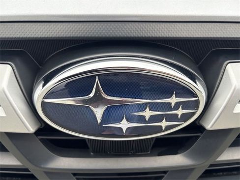 Used 2023 Subaru Crosstrek 2.5i Limited w/ Moonroof Package image 32