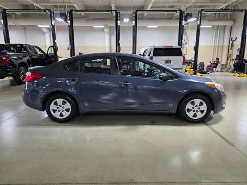 Used 2015 Kia Forte LX w/ Popular Package FWD image 8