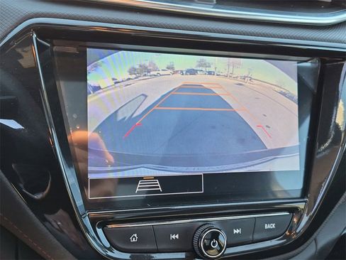 Used 2021 Chevrolet TrailBlazer RS w/ Sun and Liftgate Package image 17