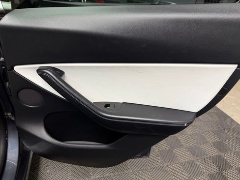 Used 2022 Tesla Model Y Performance AWD/4WD image 44