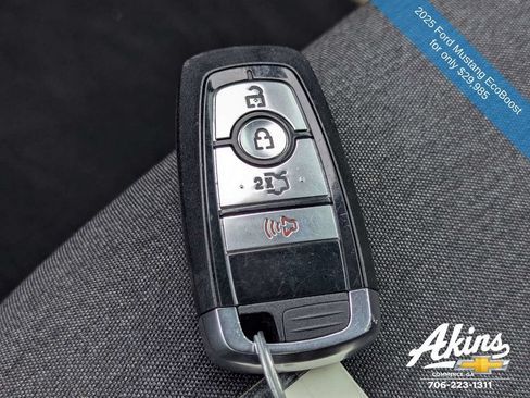 Used 2025 Ford Mustang Coupe RWD image 27