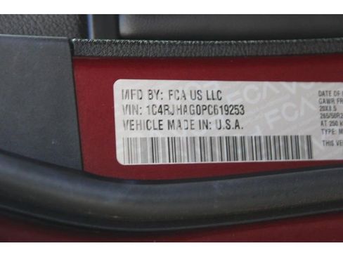 Used 2023 Jeep Grand Cherokee Altitude image 22