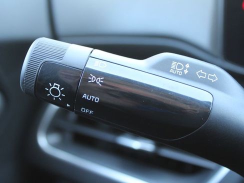 New 2025 Kia K4 LXS image 27