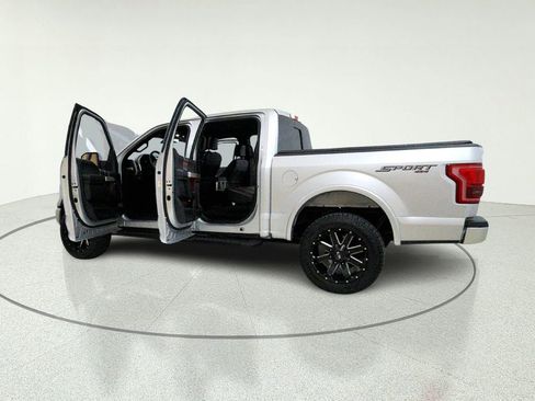 Used 2016 Ford F150 Lariat w/ Equipment Group 502A Luxury AWD/4WD image 7