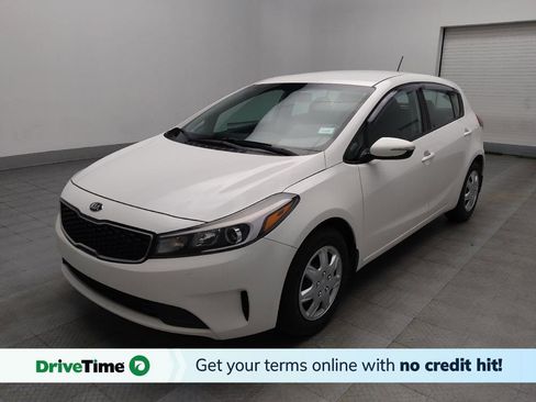 Used 2017 Kia Forte LX image 1