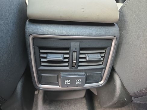 Used 2021 Subaru Forester AWD/4WD image 18