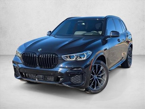 Certified 2022 BMW X5 M50i w/ Executive Package image 1