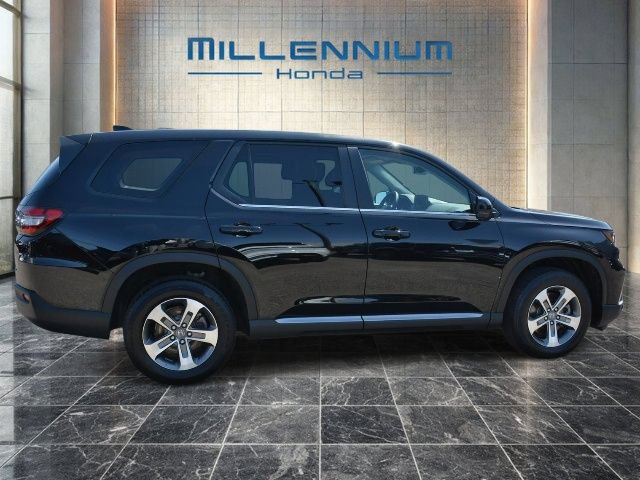 Certified 2025 Honda Pilot EX-L image 5