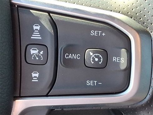 Used 2025 RAM 3500 Tradesman w/ Chrome Appearance Group image 22