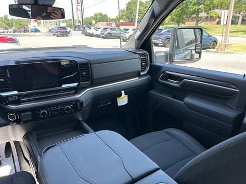 New 2025 Chevrolet Silverado 3500 LT w/ Convenience Package image 12