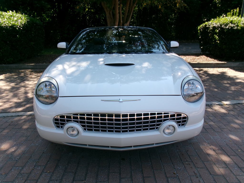 Used 2003 Ford Thunderbird RWD image 4