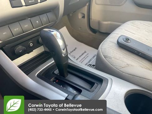 Used 2010 Ford Focus SE FWD image 13