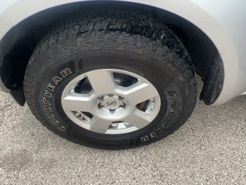 Used 2008 Nissan Frontier SE w/ SE Value Truck Pkg RWD image 26