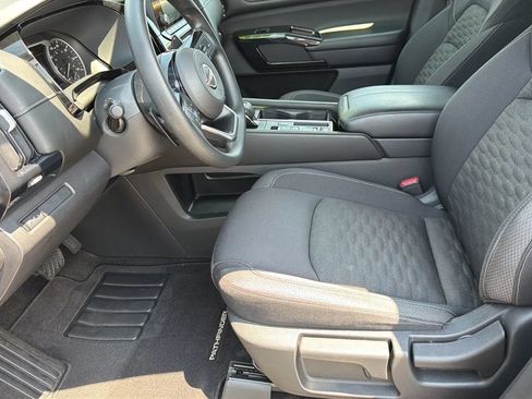 Used 2022 Nissan Pathfinder S FWD image 10
