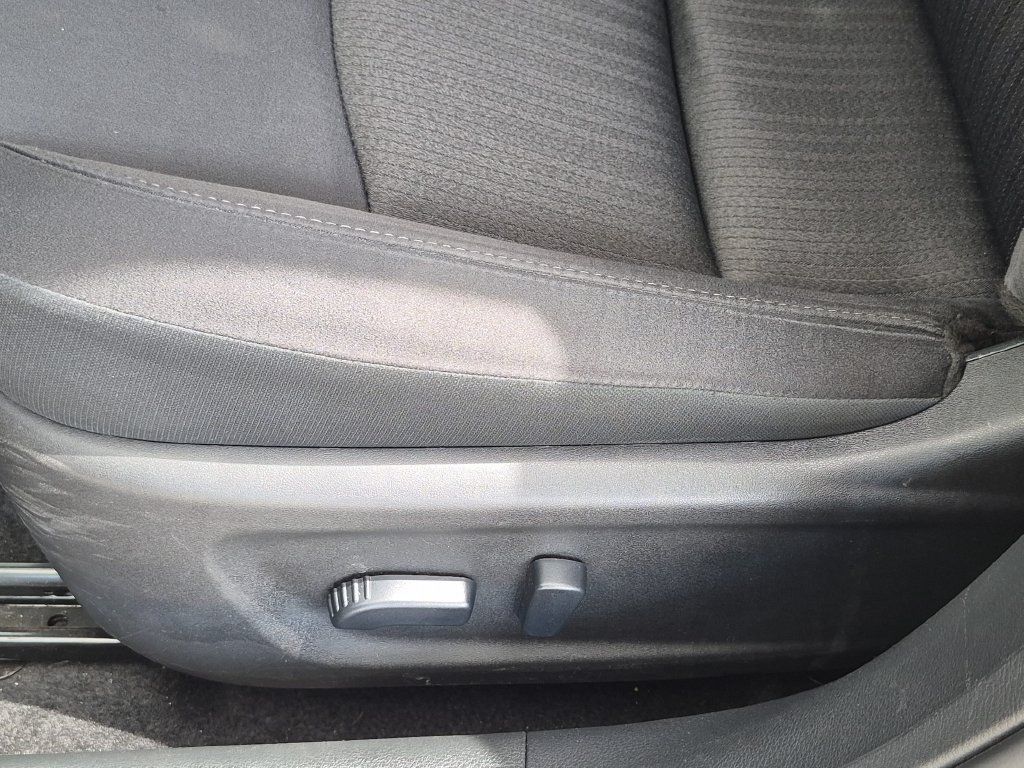 Certified 2025 Nissan Altima 2.5 SV FWD image 23