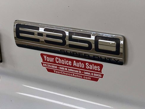 Used 2010 Ford E-350 and Econoline 350 Extended Super Duty RWD image 5