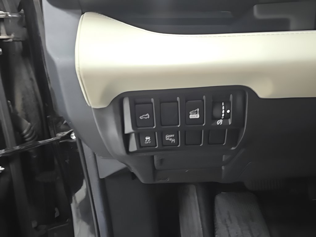 Used 2019 Subaru Ascent Limited w/ Popular Package #4 AWD/4WD image 13