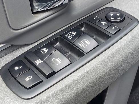 Used 2018 RAM 1500 Big Horn AWD/4WD image 12